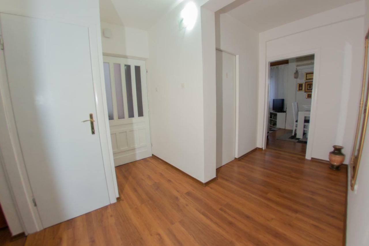 Apartmani Sunset Rogotin Buitenkant foto
