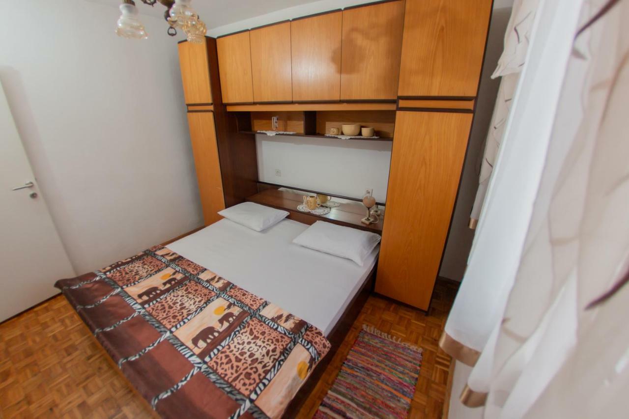 Apartmani Sunset Rogotin Buitenkant foto